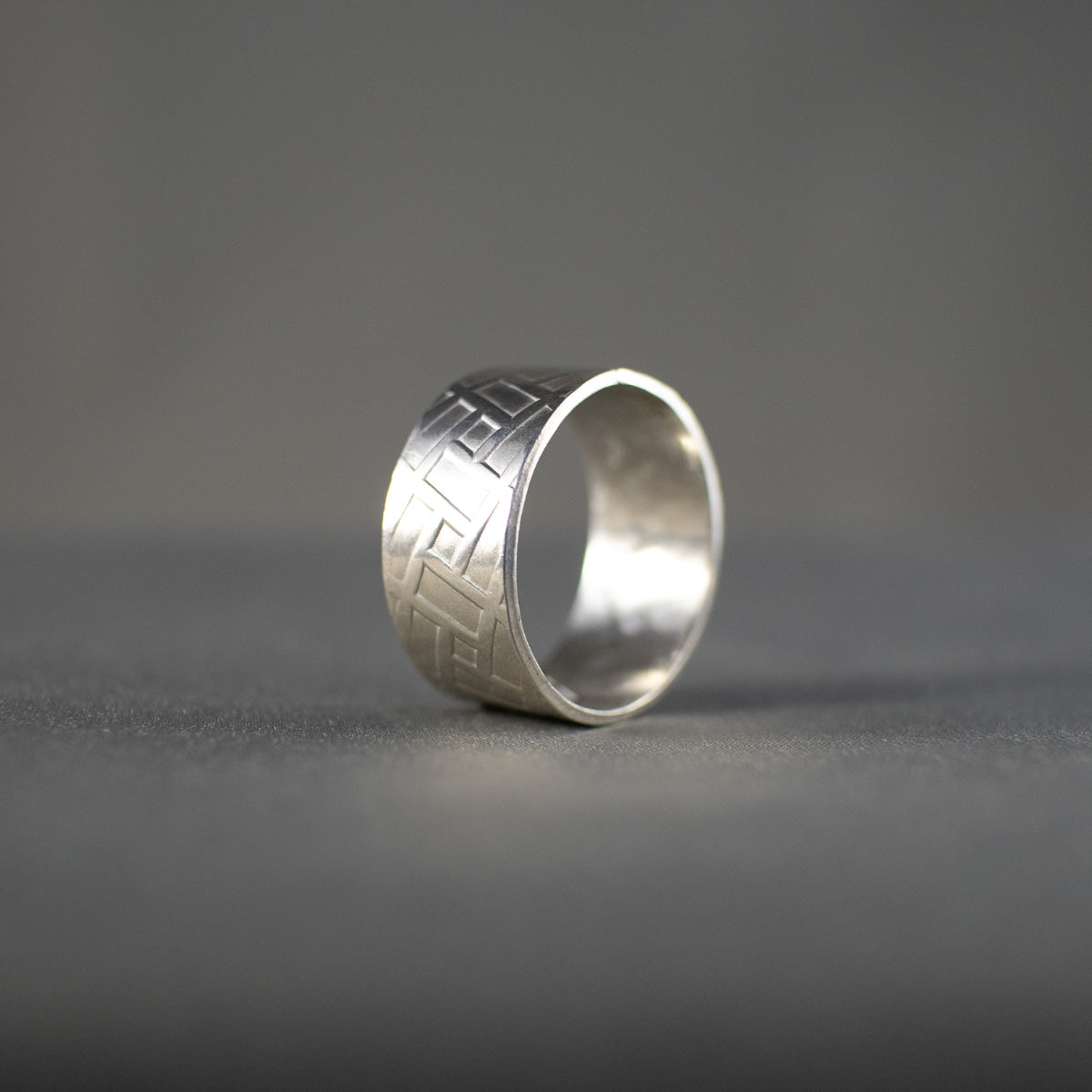 Textured Line Band