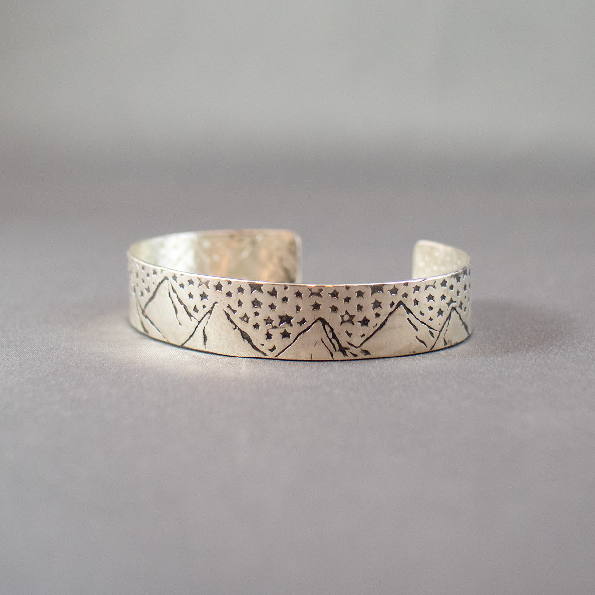 Ridge Line Cuff