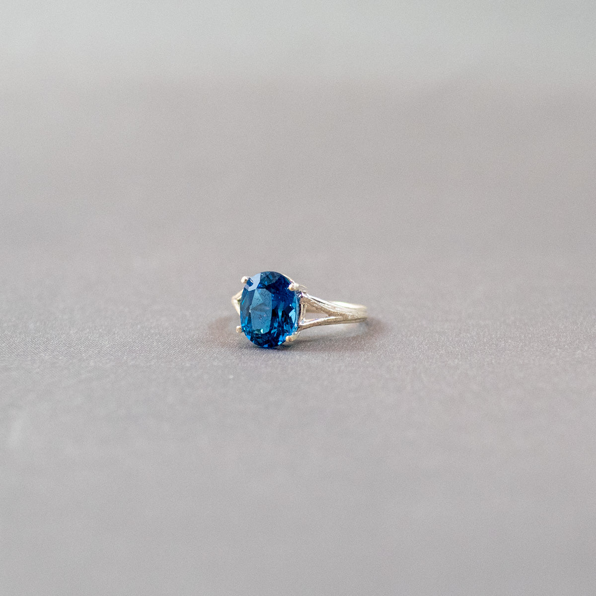 Mistlight Ring