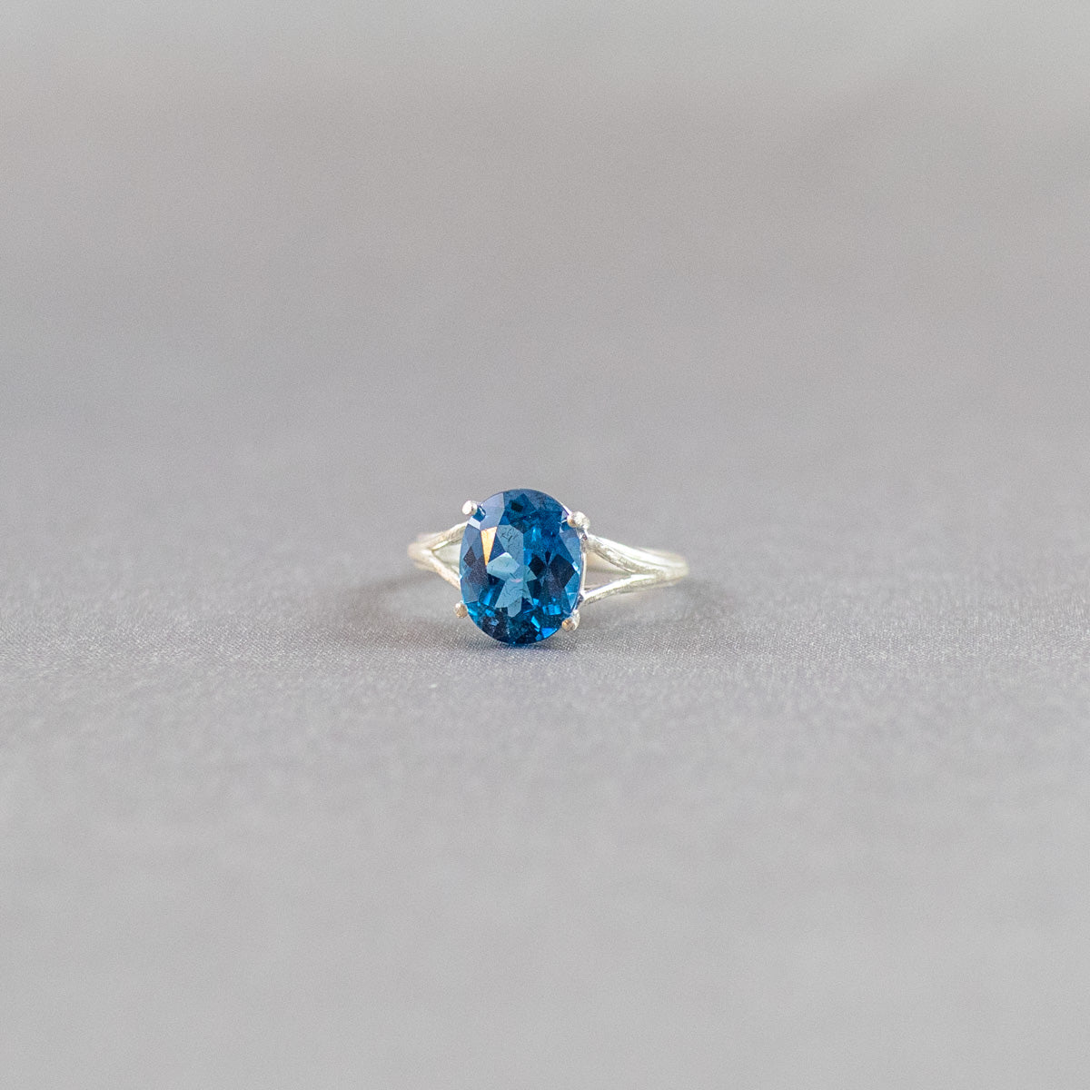 Mistlight Ring